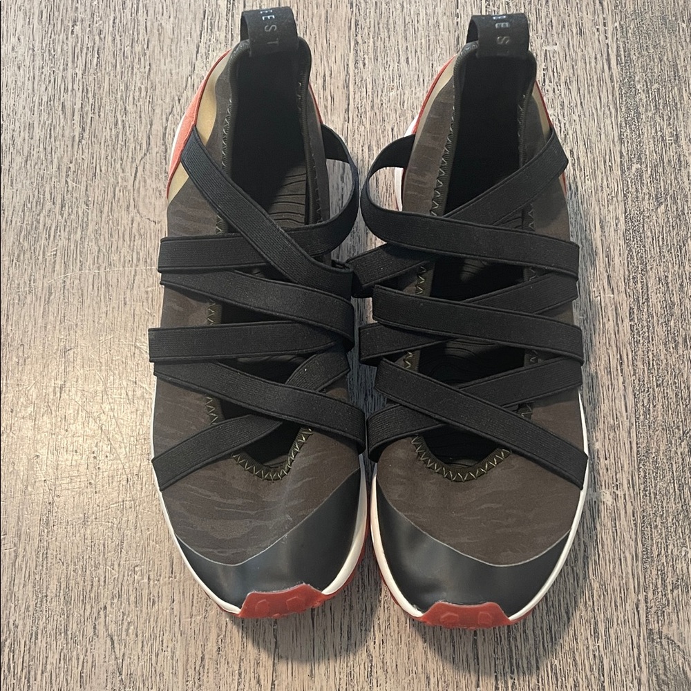 Coolway Women's Tahatic walking shoes size 8‎